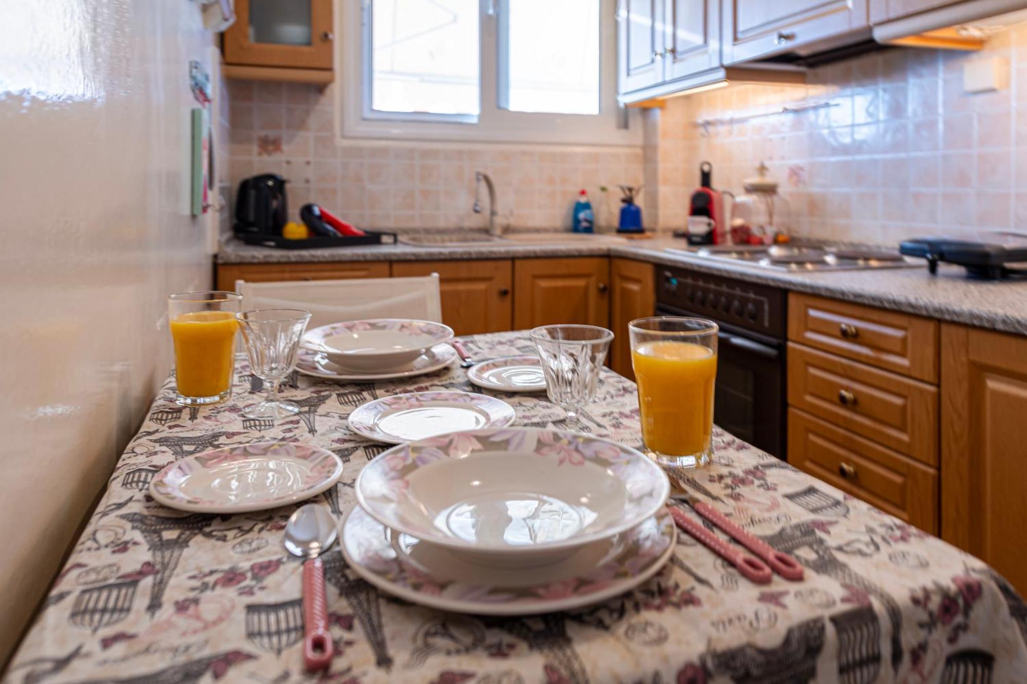 Sea View Apartment 100M From The Beach Saronida Экстерьер фото